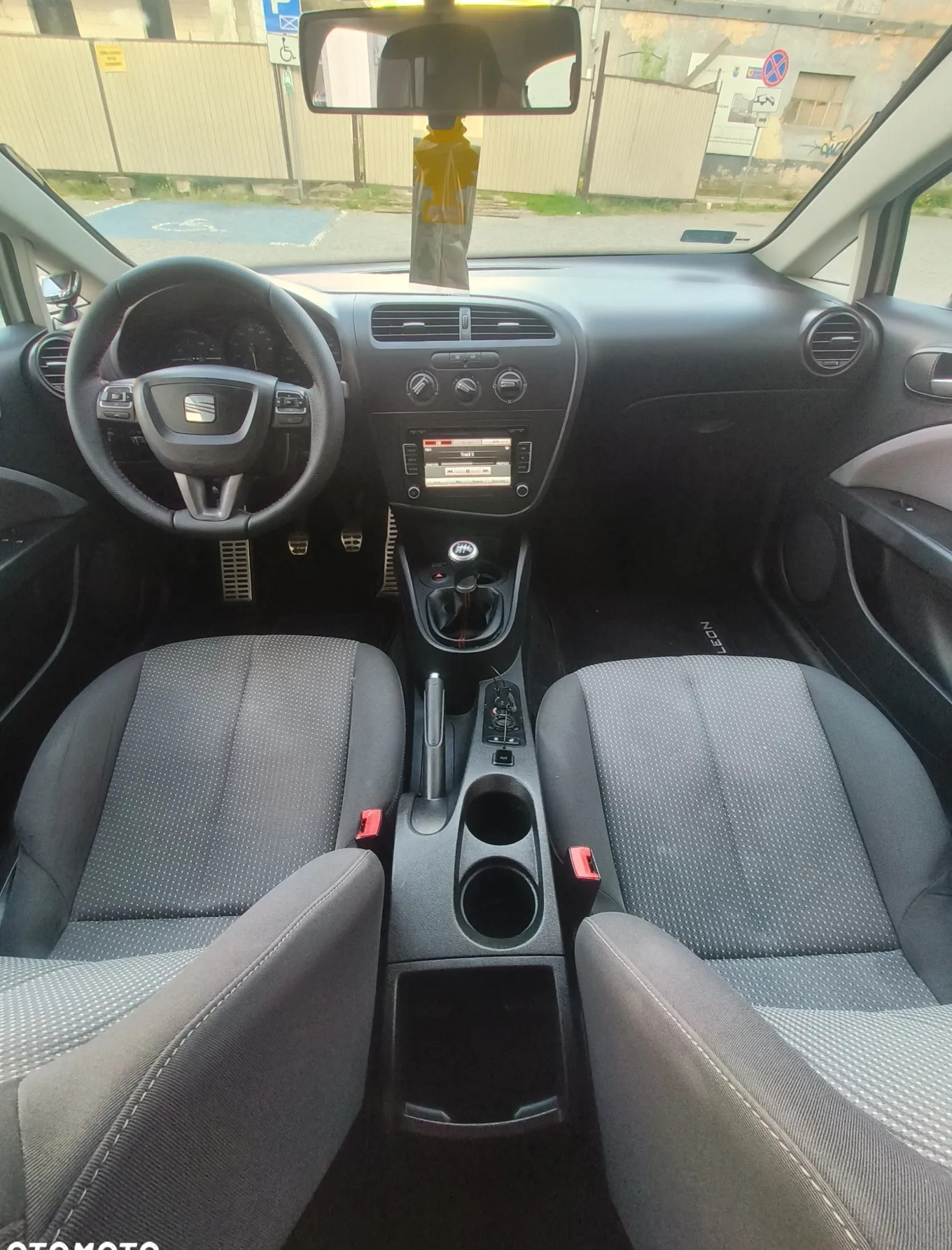 Seat Leon cena 17399 przebieg: 235000, rok produkcji 2010 z Chojnice małe 529